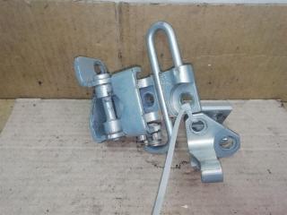 петля двери Volkswagen Golf Plus 2 поколение 2010, 1.6 л., TDi, CAY, дизель, МКПП, серебро, хетчбэк 5 дв., передний привод, 1K0833412Q