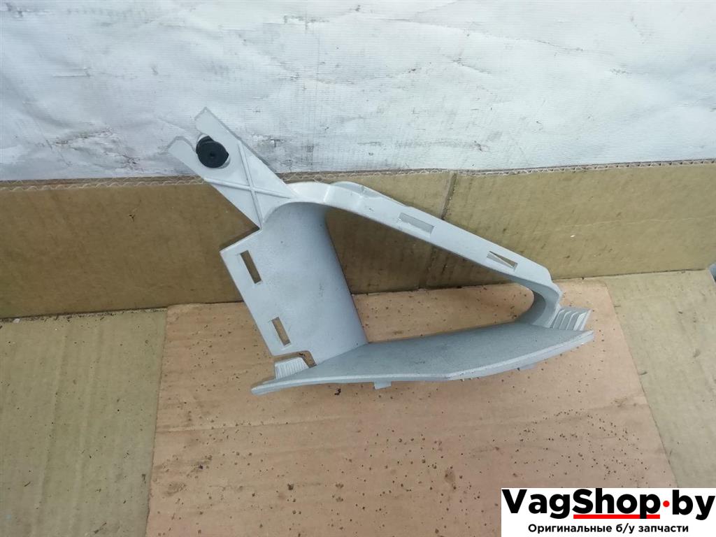 обшивка стойки передней левой Volkswagen Golf Plus 2 поколение 2010, 1.6 л., TDi, CAY, дизель, МКПП, серебро, хетчбэк 5 дв., передний привод, 5M0858335B, 5M0858967B - фото №1