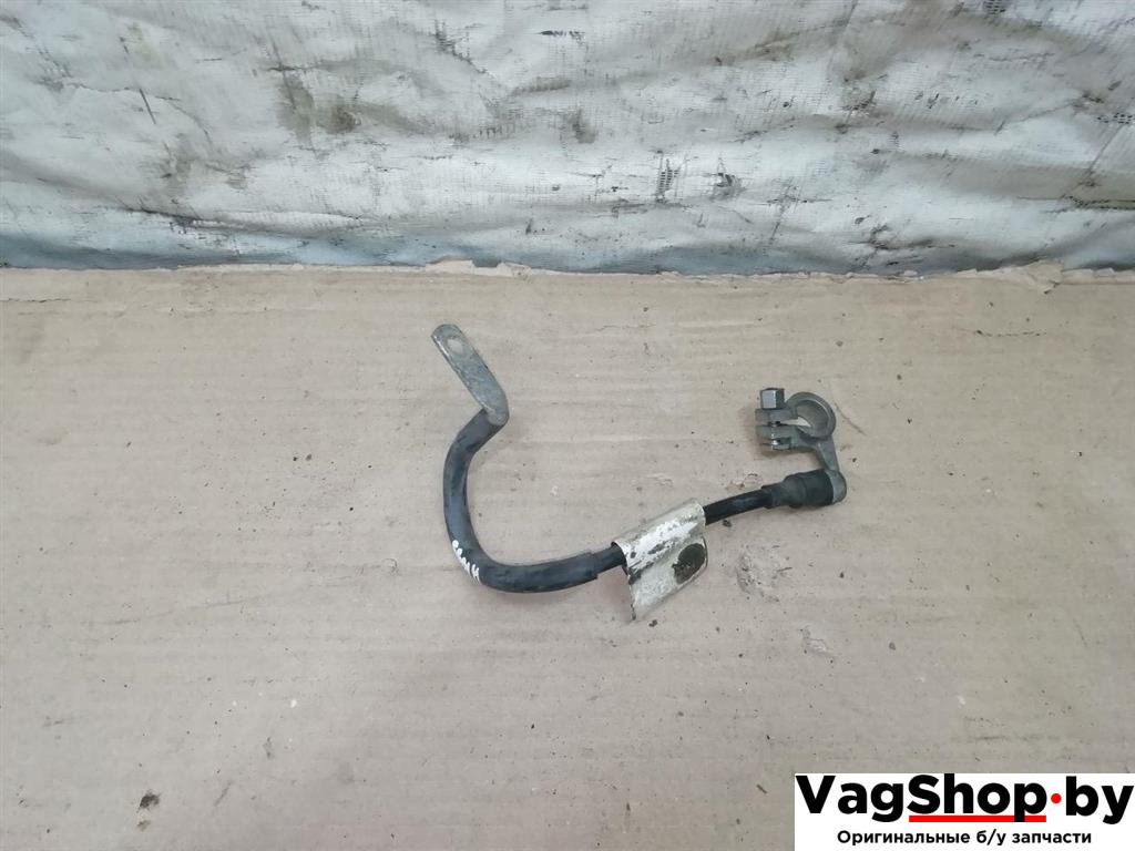 клемма аккумулятора минус Volkswagen Golf Plus 2 поколение 2010, 1.6 л., TDi, CAY, дизель, МКПП, серебро, хетчбэк 5 дв., передний привод - фото №1