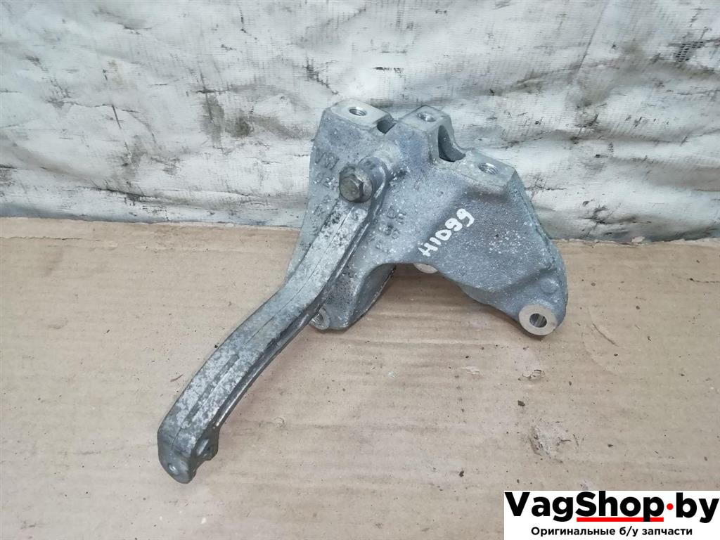 кронштейн КПП Volkswagen Golf Plus 2 поколение 2010, 1.6 л., TDi, CAY, дизель, МКПП, серебро, хетчбэк 5 дв., передний привод, 1K0199359E, 1K0199117BM - фото №1