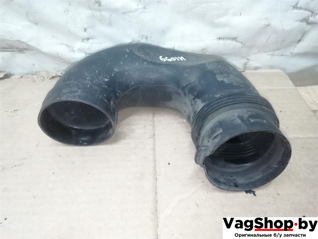 воздуховод Volkswagen Golf Plus 2 поколение 2010, 1.6 л., TDi, CAY, дизель, МКПП, серебро, хетчбэк 5 дв., передний привод, 1K0129618BQ - фото №1