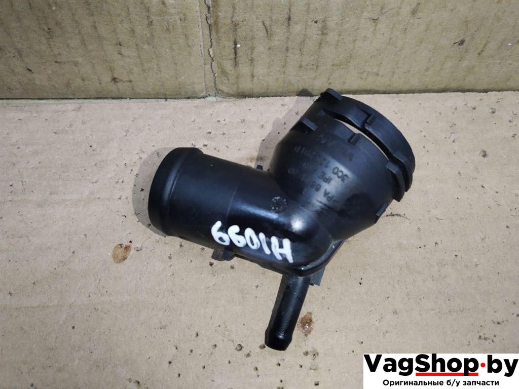 фланец (тройник) системы охлаждения Volkswagen Golf Plus 2 поколение 2010, 1.6 л., TDi, CAY, дизель, МКПП, серебро, хетчбэк 5 дв., передний привод, 3C0122291D - фото №1