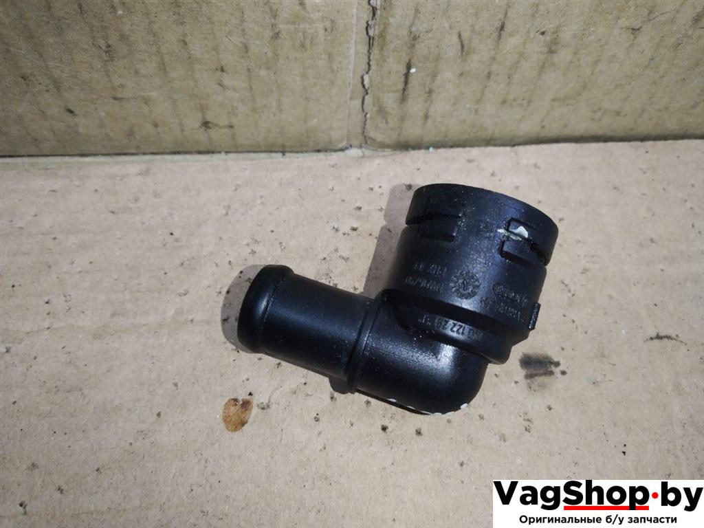 фланец (тройник) системы охлаждения Volkswagen Golf Plus 2 поколение 2010, 1.6 л., TDi, CAY, дизель, МКПП, серебро, хетчбэк 5 дв., передний привод, 1K0122291J - фото №1