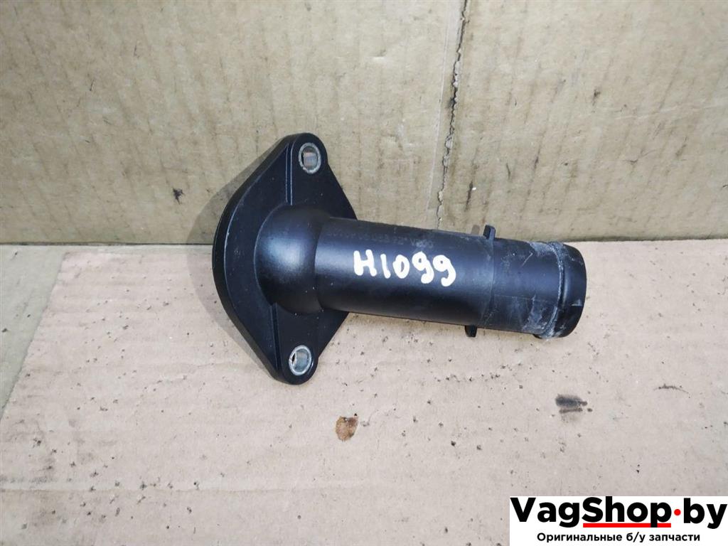 корпус термостата Volkswagen Golf Plus 2 поколение 2010, 1.6 л., TDi, CAY, дизель, МКПП, серебро, хетчбэк 5 дв., передний привод, 03L121114B - фото №1