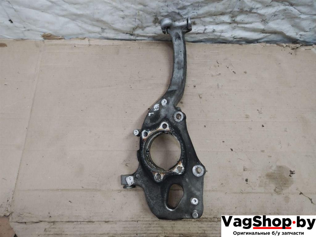 кулак поворотный левый Audi A4 B8/8K 2010, 2.7 л., TDi, CGK, дизель, МКПП, белый, седан, передний привод, 8K0407257AA - фото №1