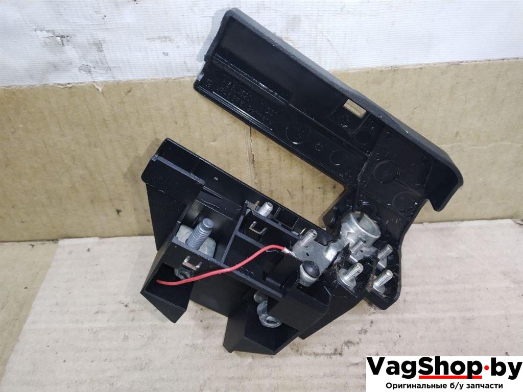 клемма аккумулятора плюс Audi A4 B8/8K 2011, 2.7 л., TDi, CGK, дизель, МКПП, белый, седан, передний привод, 8J0915459 - фото №1