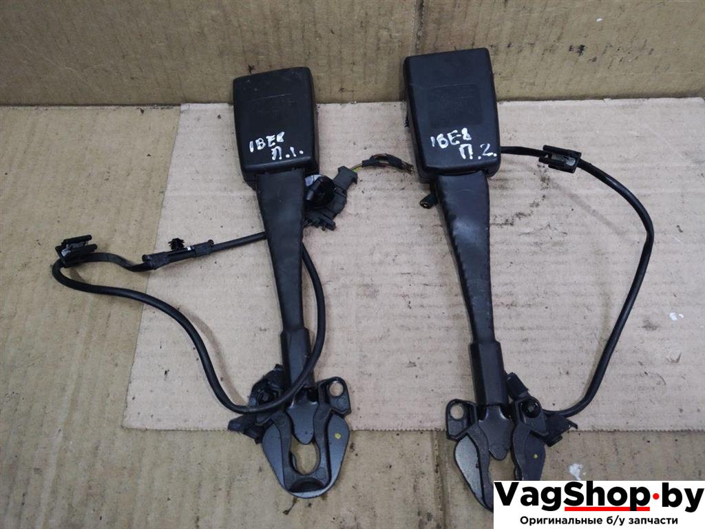 замок ремня безопасности Audi A4 B8/8K 2011, 2.7 л., TDi, CGK, дизель, МКПП, белый, седан, передний привод, 8K0857755F01C - фото №1