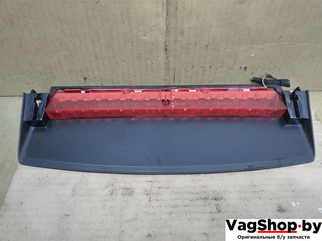 стоп-сигнал Audi A4 B8/8K 2011, 2.7 л., TDi, CGK, дизель, МКПП, белый, седан, передний привод, 8K5945097 - фото №1