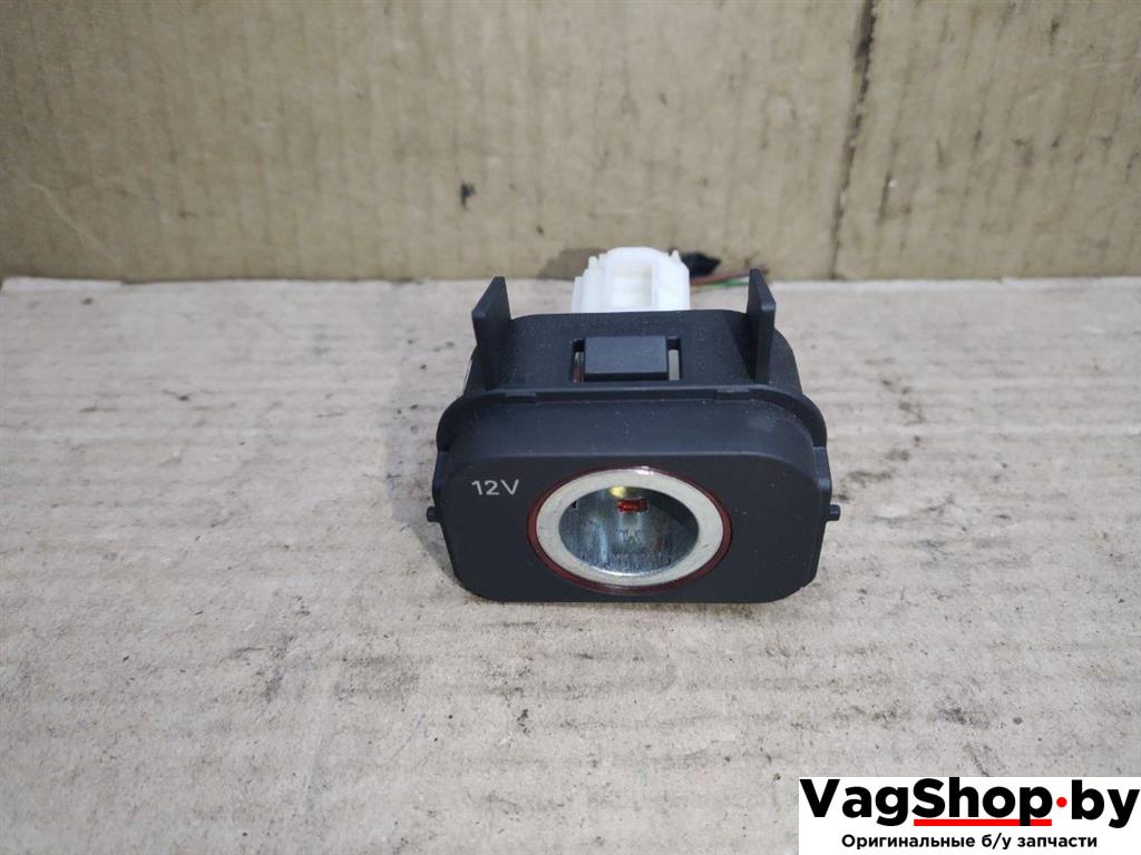 прикуриватель Audi A4 B8/8K 2011, 2.7 л., TDi, CGK, дизель, МКПП, белый, седан, передний привод, 8K0919565 - фото №1