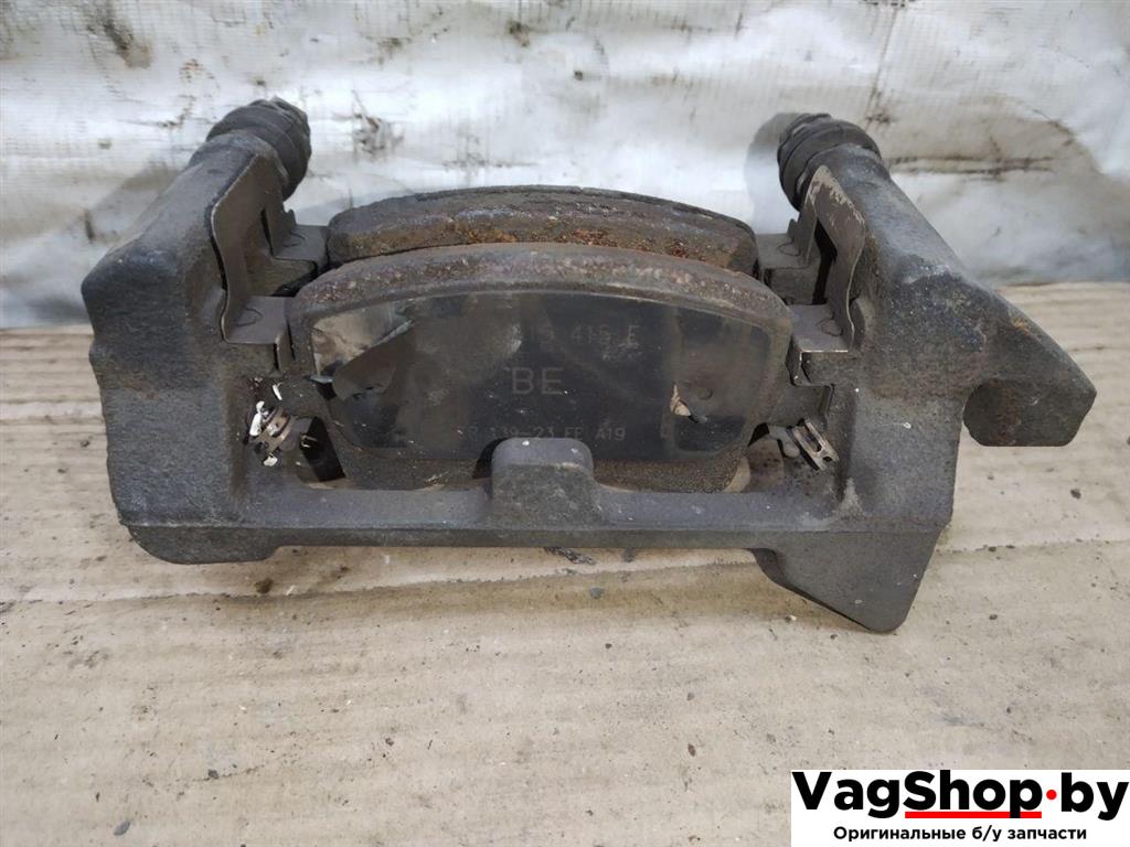 скоба суппорта Audi A4 B8/8K 2010, 2.7 л., TDi, CGK, дизель, МКПП, белый, седан, передний привод - фото №1