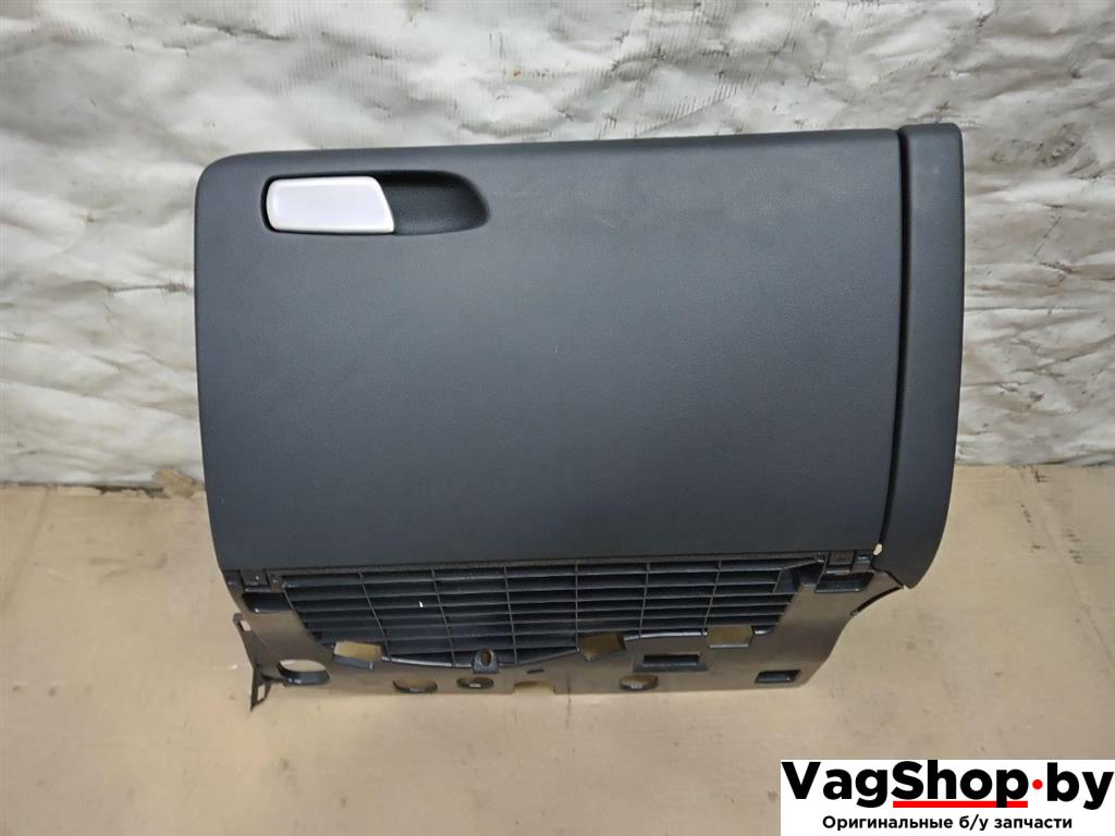 бардачок Audi A4 B8/8K 2011, 2.7 л., TDi, CGK, дизель, МКПП, белый, седан, передний привод, 8K1857035B6PS - фото №1