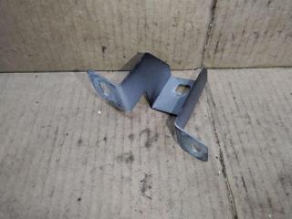 крепление ( кронштейн ) крыла Porsche Cayenne 958 2012, 3.6 л., FSI, M 55.02, бензин, АКПП, черный, внедорожник 5 дв., полный привод, 7P5821161