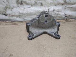 кронштейн КПП Porsche Cayenne 958 2012, 3.6 л., FSI, M 55.02, бензин, АКПП, черный, внедорожник 5 дв., полный привод, 7L8399649