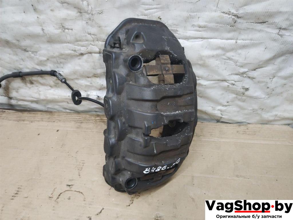 суппорт передний левый Porsche Cayenne 958 2012, 3.6 л., FSI, M 55.02, бензин, АКПП, черный, внедорожник 5 дв., полный привод - фото №1