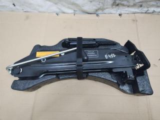 ящик под инструменты / набор инструментов Porsche Cayenne 958 2012, 3.6 л., FSI, M 55.02, бензин, АКПП, черный, внедорожник 5 дв., полный привод, 7L0860321A, 7P5012178, 7P0011031A