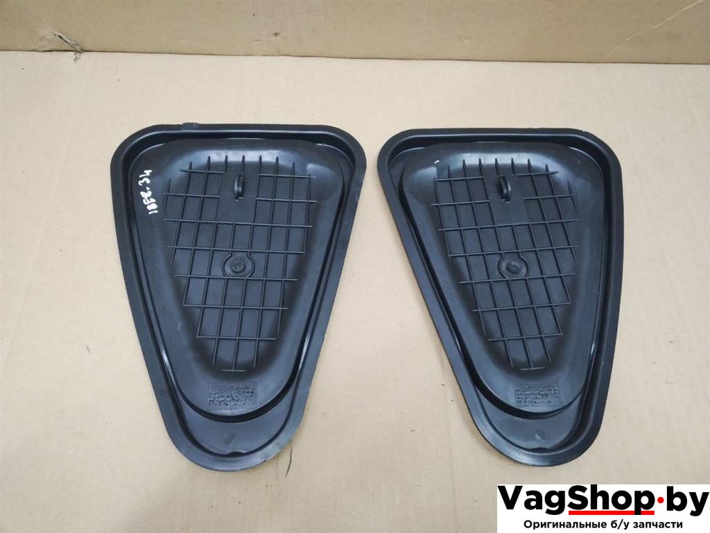 заглушка Audi A4 B8/8K 2011, 2.7 л., TDi, CGK, дизель, МКПП, белый, седан, передний привод, 8K0839915B, 8K0839916B - фото №1