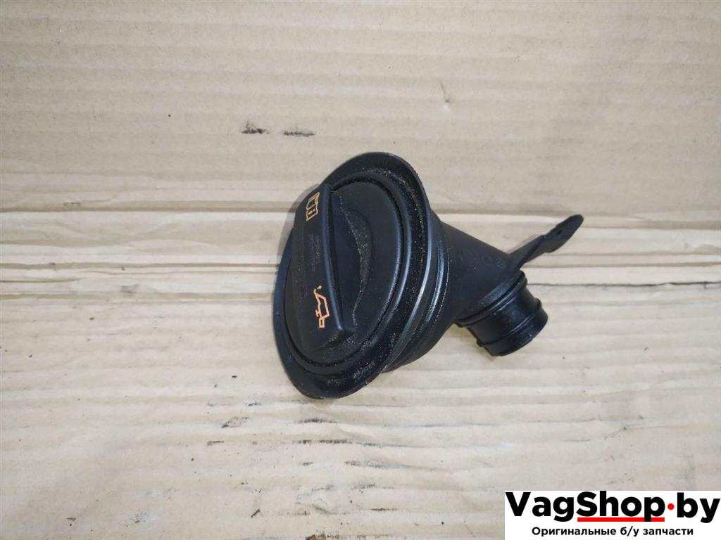 маслозаливная горловина Audi A4 B8/8K 2011, 2.7 л., TDi, CGK, дизель, МКПП, белый, седан, передний привод, 059103482D - фото №1