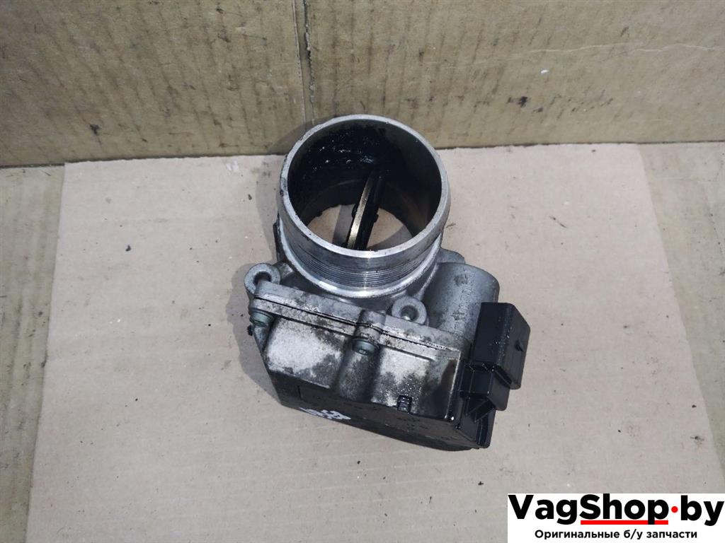заслонка дроссельная Audi A4 B8/8K 2011, 2.7 л., TDi, CGK, дизель, МКПП, белый, седан, передний привод, 4E0145950J - фото №1