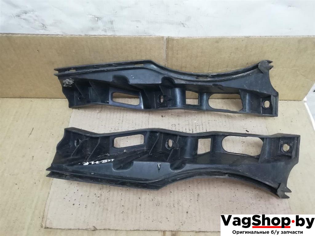 Крепление бампера переднего Volkswagen Passat B6 2009, 2.0 л., TDi, CBA, дизель, МКПП, голубой, седан, передний привод, 3C0807889A - фото №1