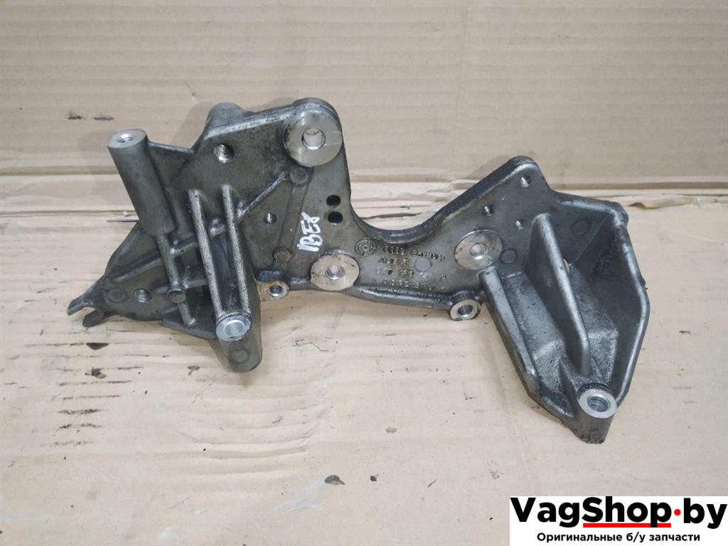 кронштейн ТНВД Audi A4 B8/8K 2011, 2.7 л., TDi, CGK, дизель, МКПП, белый, седан, передний привод, 059130147P - фото №1