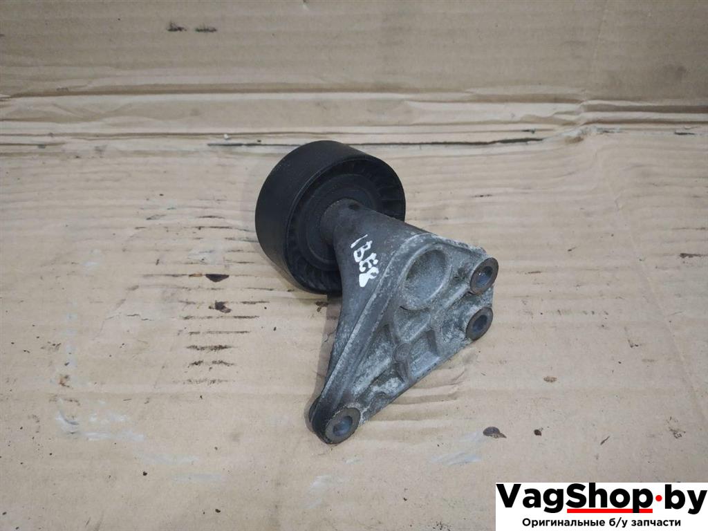 кронштейн (крепление) Audi A4 B8/8K 2011, 2.7 л., TDi, CGK, дизель, МКПП, белый, седан, передний привод, 059145174A - фото №1