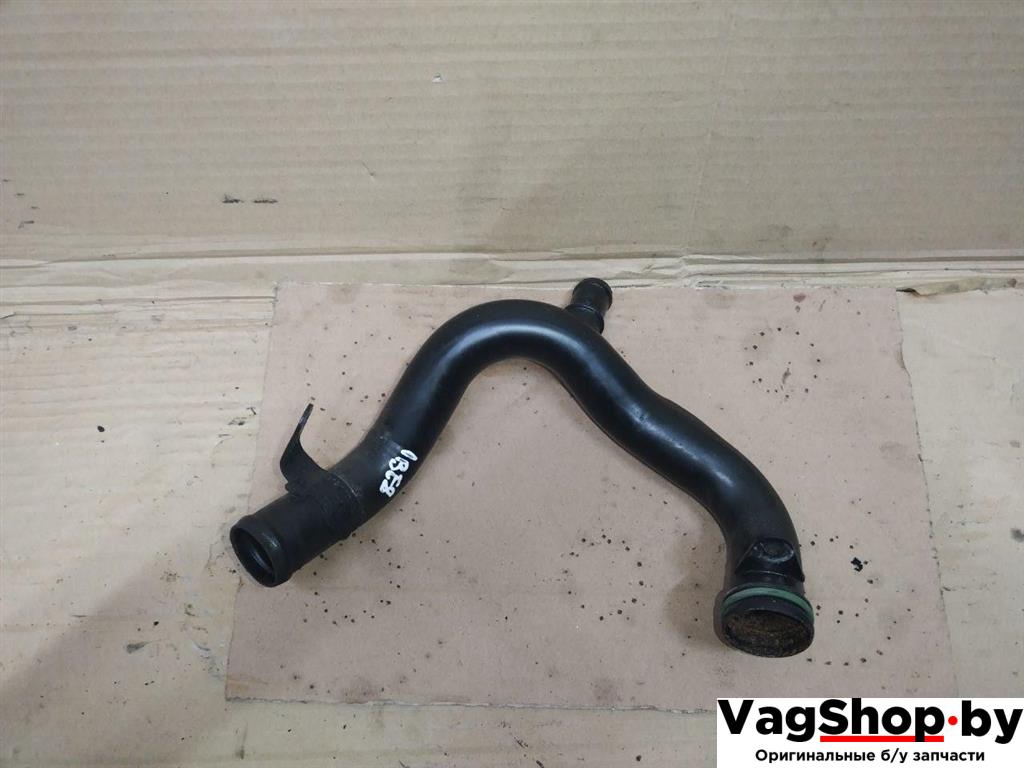 трубка охлаждающей жидкости Audi A4 B8/8K 2011, 2.7 л., TDi, CGK, дизель, МКПП, белый, седан, передний привод, 059121071BJ - фото №1