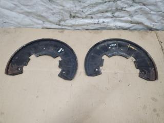 защитный кожух тормозного механизма Volkswagen Touareg 1 поколение [рестайлинг] 2008, 3.0 л., TDi, CAS, дизель, АКПП, черный, внедорожник 5 дв., полный привод, 7L0615311B