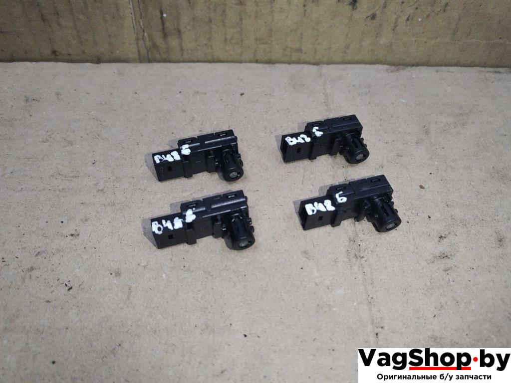 фонарь салона (плафон) Porsche Cayenne 958 2012, 3.6 л., FSI, M 55.02, бензин, АКПП, черный, внедорожник 5 дв., полный привод, 7P5947145 - фото №1