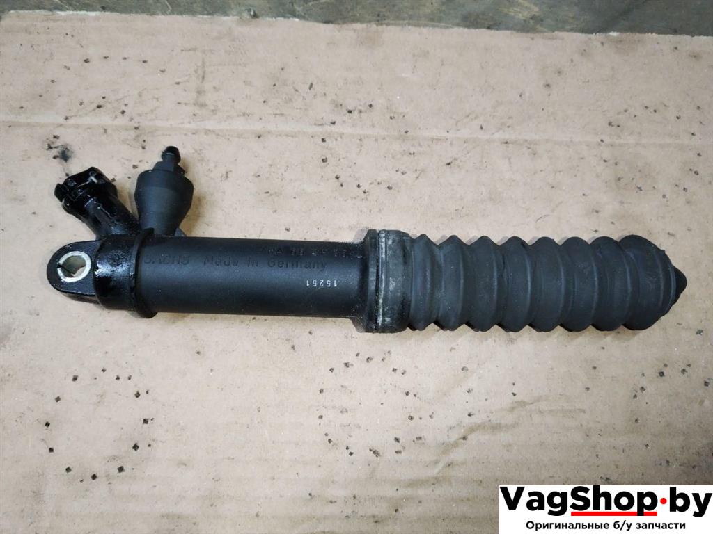 цилиндр сцепления рабочий Audi A4 B8/8K 2011, 2.7 л., TDi, CGK, дизель, МКПП, белый, седан, передний привод, 8K0721257G - фото №1