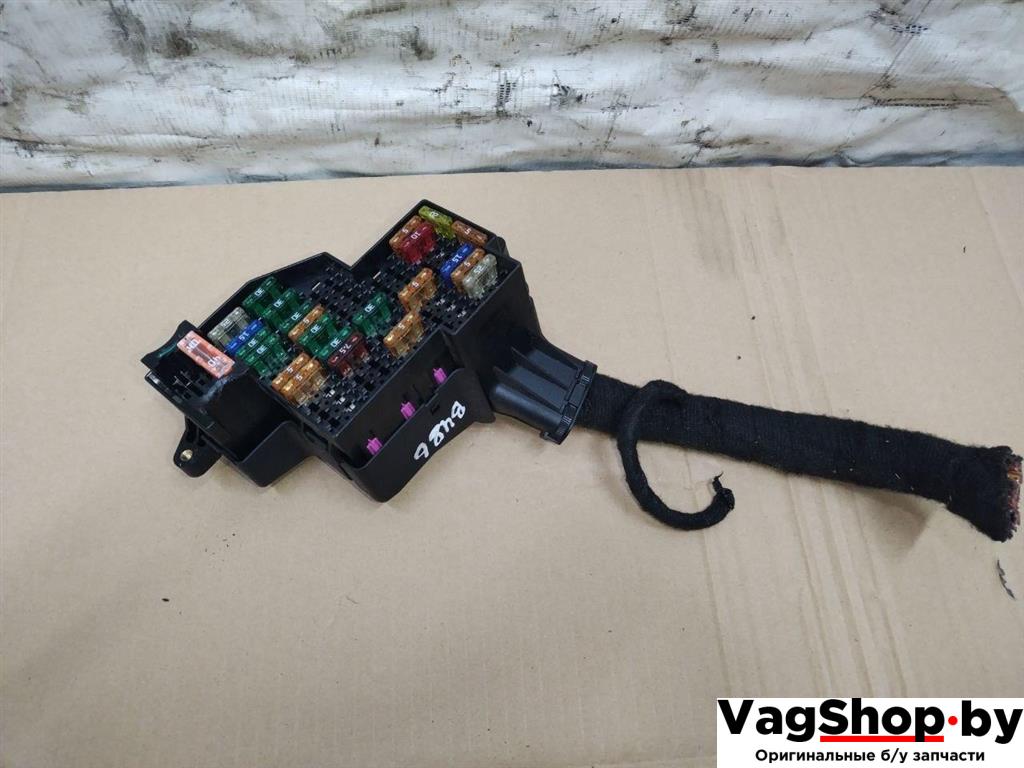 блок предохранителей Porsche Cayenne 958 2012, 3.6 л., FSI, M 55.02, бензин, АКПП, черный, внедорожник 5 дв., полный привод, 7P0941828C, 7P0941824C - фото №1