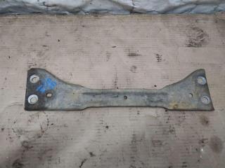 кронштейн (крепление) Volkswagen Caddy 3 поколение [рестайлинг] 2011, 2.0 л., TDi, CFH, дизель, МКПП, белый, минивэн, передний привод, 1K0802128C