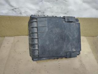 крышка блока предохранителей Volkswagen Caddy 3 поколение [рестайлинг] 2011, 2.0 л., TDi, CFH, дизель, МКПП, белый, минивэн, передний привод, 1K0937132F