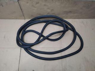 уплотнитель двери Volkswagen Caddy 3 поколение [рестайлинг] 2011, 2.0 л., TDi, CFH, дизель, МКПП, белый, минивэн, передний привод, 2K0837911F