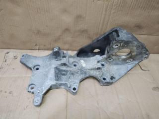 кронштейн двигателя Volkswagen Caddy 3 поколение [рестайлинг] 2011, 2.0 л., TDi, CFH, дизель, МКПП, белый, минивэн, передний привод, 03L903143Q