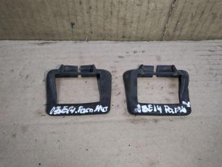 уплотнитель Volkswagen Caddy 3 поколение [рестайлинг] 2011, 2.0 л., TDi, CFH, дизель, МКПП, белый, минивэн, передний привод, 2K0827645A