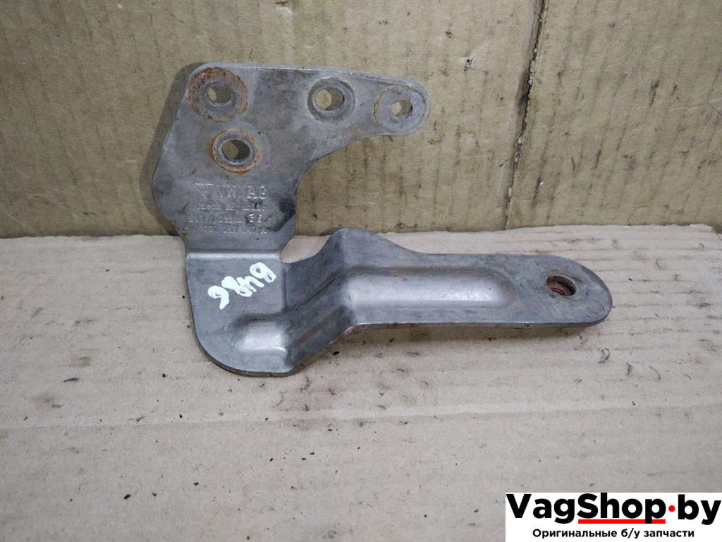 кронштейн глушителя Porsche Cayenne 958 2012, 3.6 л., FSI, M 55.02, бензин, АКПП, черный, внедорожник 5 дв., полный привод, 7P0253047A - фото №1