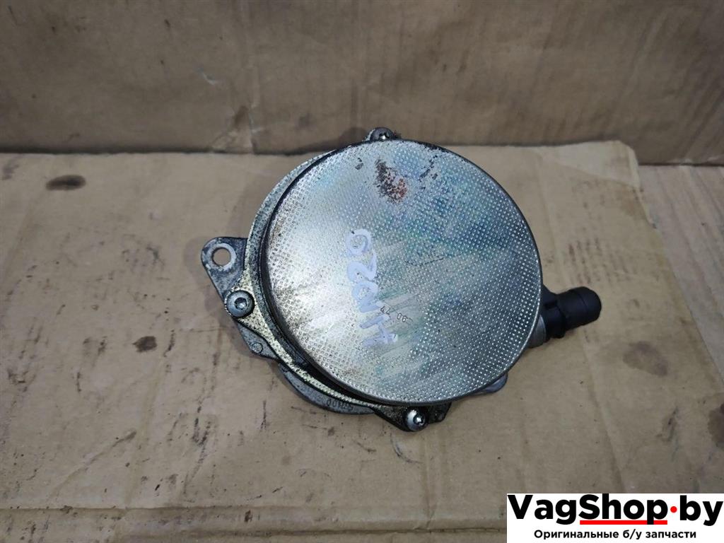 насос вакуумный Audi Q7 4L 2006, 3.0 л., TDi, BUG, дизель, АКПП, серебро, внедорожник 5 дв., полный привод, 057145100AE - фото №1