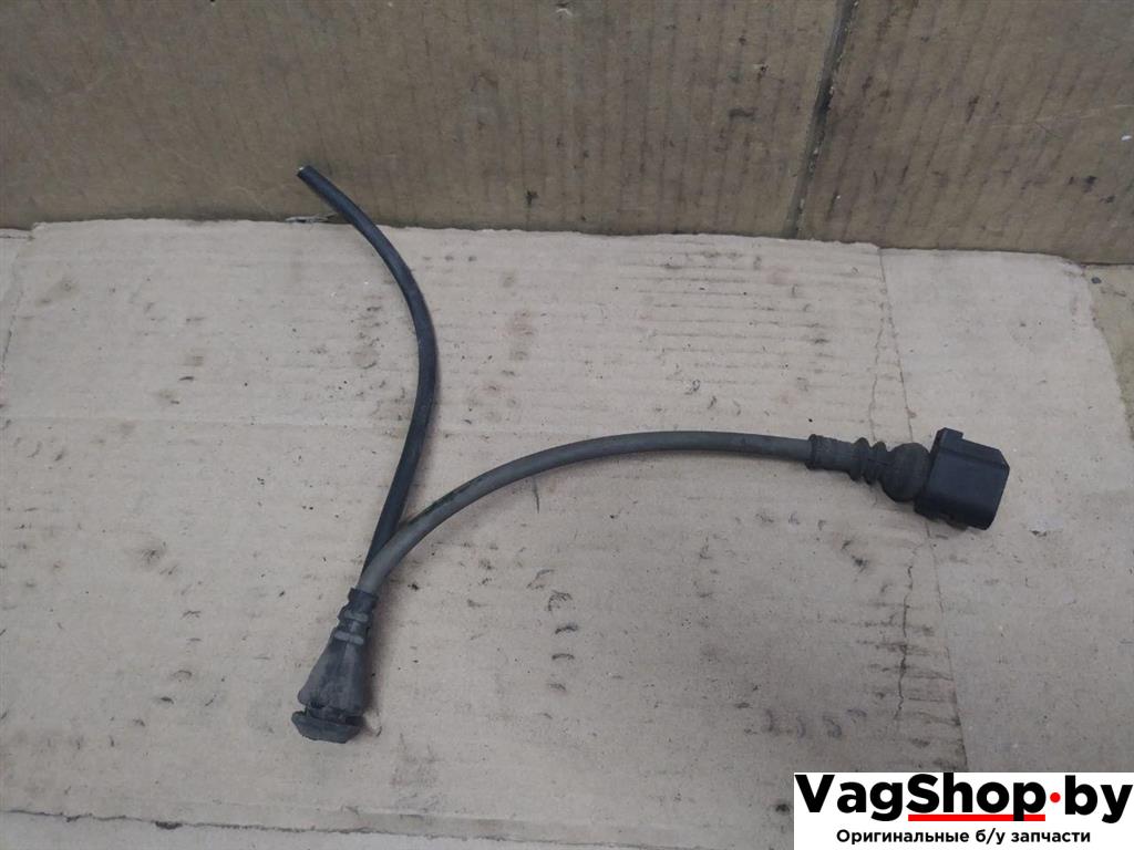 провод датчика ABS Audi A4 B8/8K 2011, 2.7 л., TDi, CGK, дизель, МКПП, белый, седан, передний привод, 8T0973702 - фото №1