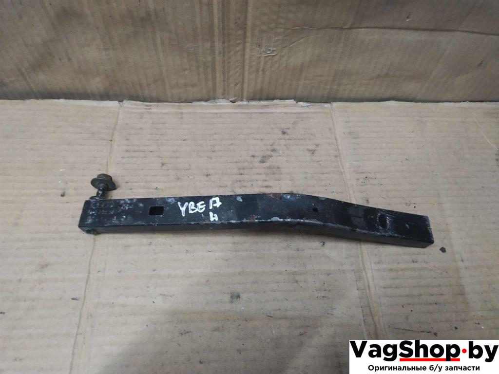 Кронштейн подрамника Audi A4 B8/8K 2011, 2.7 л., TDi, CGK, дизель, МКПП, белый, седан, передний привод, 8K0805527A - фото №1