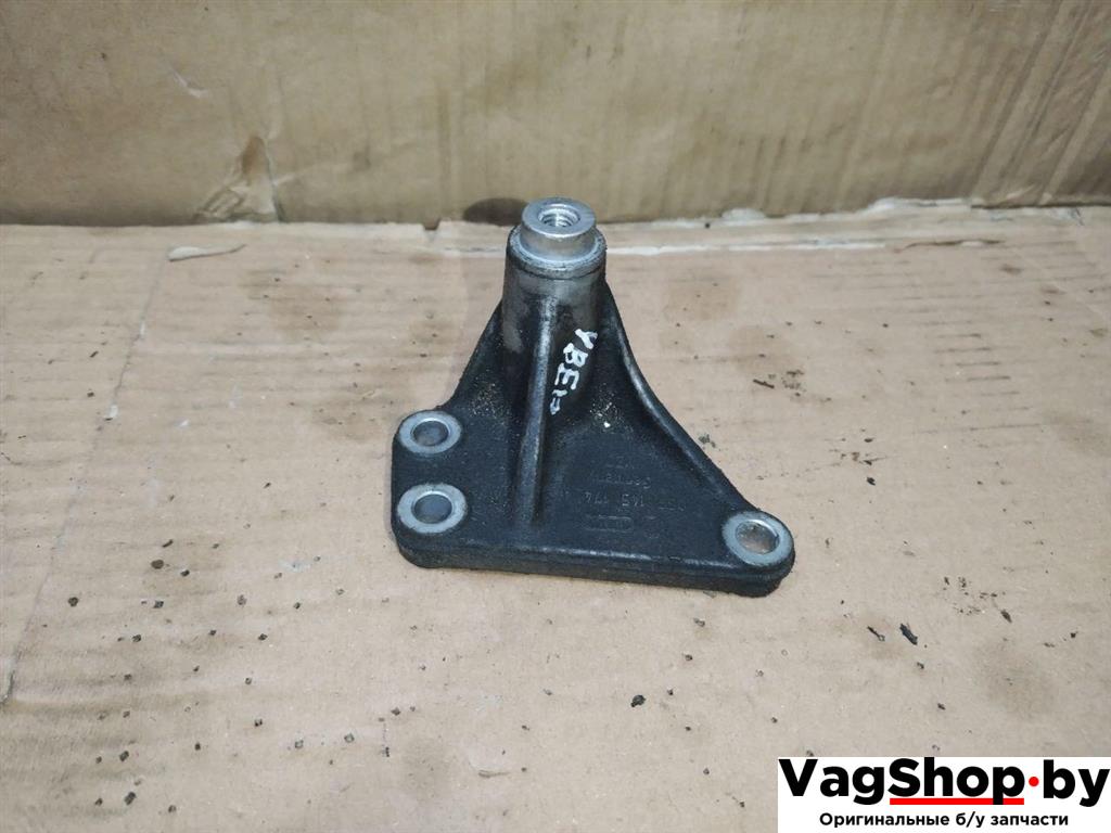 кронштейн (крепление) Audi A4 B8/8K 2011, 2.7 л., TDi, CGK, дизель, МКПП, белый, седан, передний привод, 059145174A - фото №1