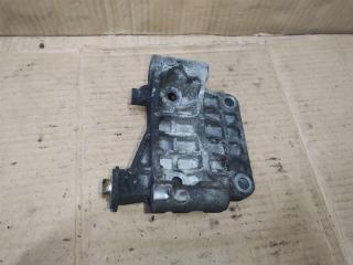 кронштейн генератора Audi A8 D3/4E [рестайлинг] 2007, 3.0 л., TDi, ASB, дизель, АКПП, серый, седан, полный привод, 059903143K