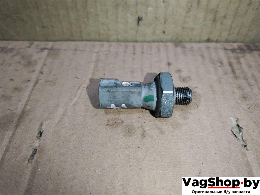 датчик давления масла Audi A4 B8/8K 2011, 2.7 л., TDi, CGK, дизель, МКПП, белый, седан, передний привод, 059919081F - фото №1