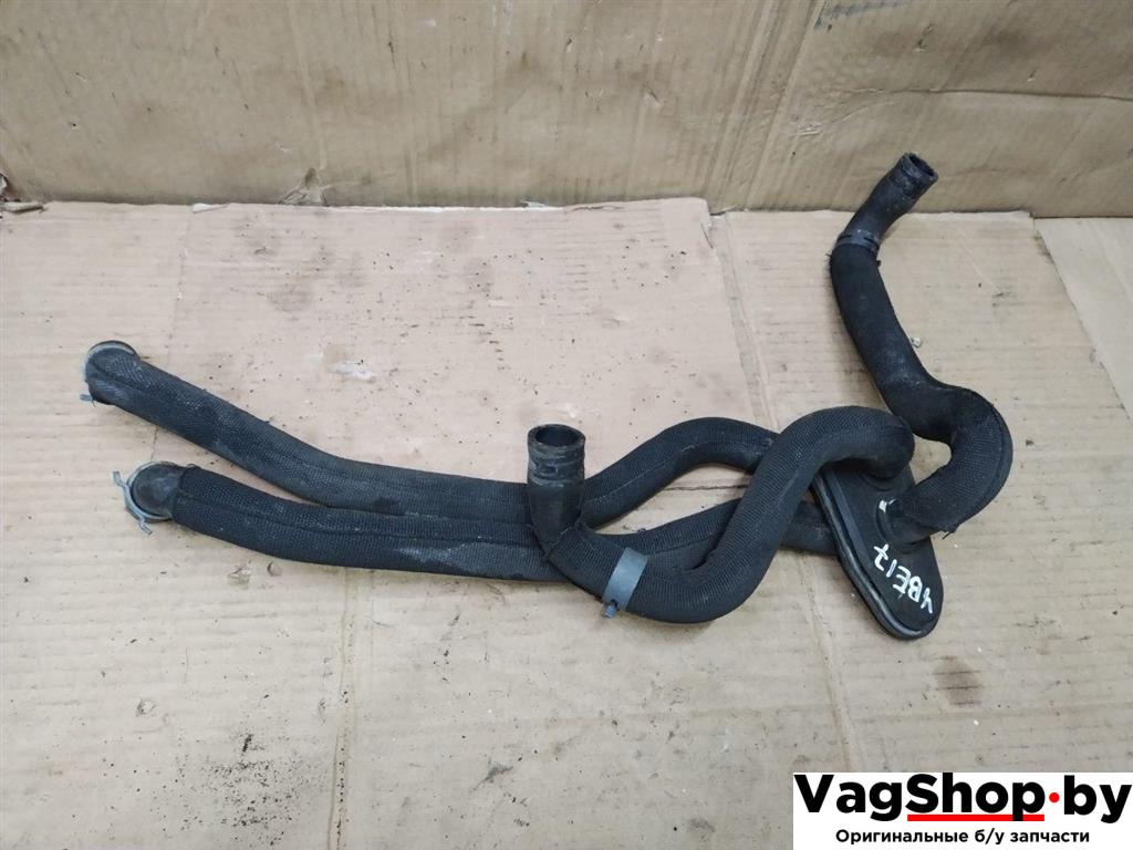 патрубок (трубопровод, шланг) Audi A4 B8/8K 2011, 2.7 л., TDi, CGK, дизель, МКПП, белый, седан, передний привод, 8K0819350AC - фото №1