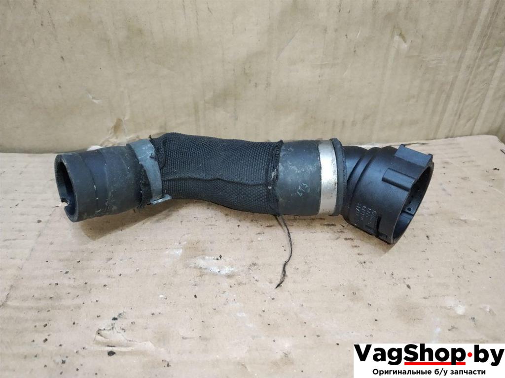 патрубок (трубопровод, шланг) Audi A4 B8/8K 2011, 2.7 л., TDi, CGK, дизель, МКПП, белый, седан, передний привод, 8K0121101K - фото №1