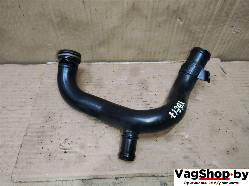 трубка охлаждающей жидкости Audi A4 B8/8K 2011, 2.7 л., TDi, CGK, дизель, МКПП, белый, седан, передний привод, 059121071BJ - фото №1