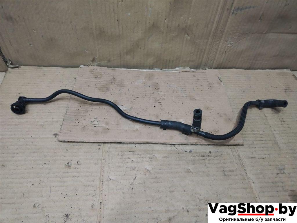 трубка охлаждающей жидкости Audi A4 B8/8K 2011, 2.7 л., TDi, CGK, дизель, МКПП, белый, седан, передний привод, 8K0121081F - фото №1