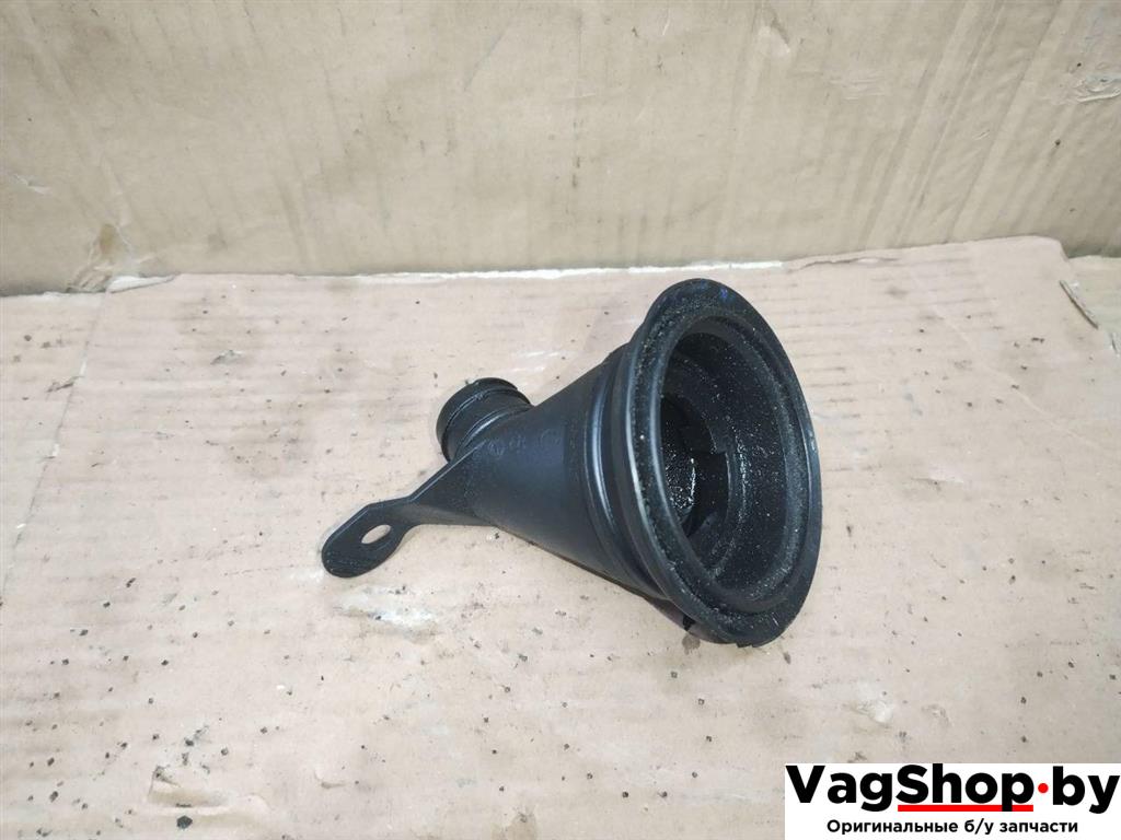 маслозаливная горловина Audi A4 B8/8K 2011, 2.7 л., TDi, CGK, дизель, МКПП, белый, седан, передний привод, 059103482D - фото №1