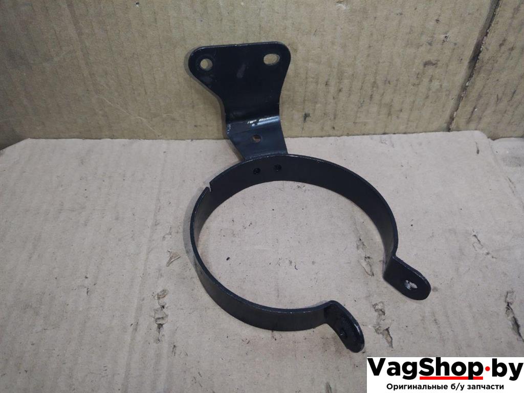 кронштейн (крепление) Audi A4 B8/8K 2011, 2.7 л., TDi, CGK, дизель, МКПП, белый, седан, передний привод, 8K0422162P - фото №1