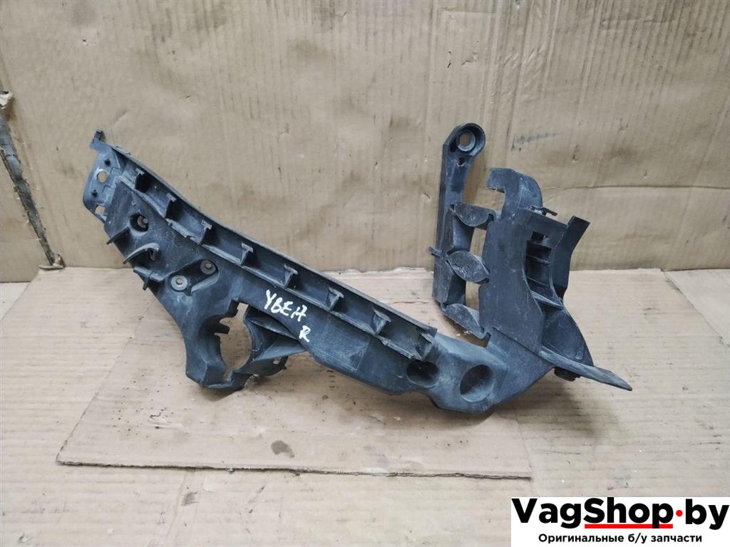 крепление фары правой Audi A4 B8/8K 2011, 2.7 л., TDi, CGK, дизель, МКПП, белый, седан, передний привод, 8K0805608A - фото №1