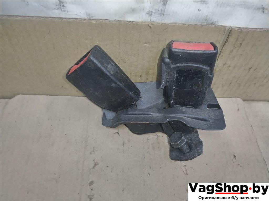 замок ремня безопасности Audi A4 B8/8K 2011, 2.7 л., TDi, CGK, дизель, МКПП, белый, седан, передний привод, 8K0857739AE01C - фото №1